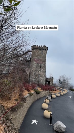 Flurries in Chattanooga after a weekend of false spring 😭🥶 A cave would never do us like this! How are you handling this weather? 📸: Video taken 2/23/26 at 9am | Ruby Falls