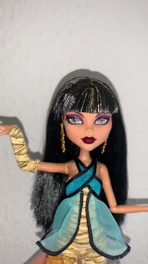 Monster High Cleo Hair Salon and Hairstyles | 2015 Collection