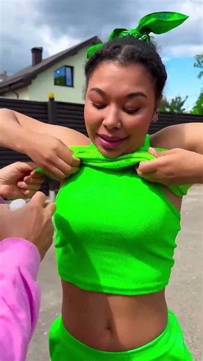 Transform Your Style Instantly with This Simple Trick! 💃 #FashionHack #ViralMagic