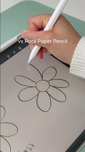 Drawing on iPad Glass vs Paper-Feel Screen Protector ✍️ Side-by-Side Comparison