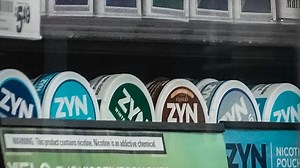 Hódít a nikotinpárna a fiatalok körében, riadót fújnak a közegészségügyi szakemberek
