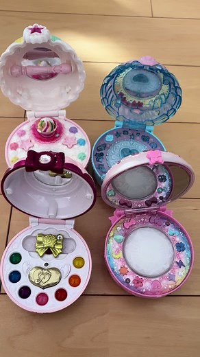 歴代パクト集めたよ！ #スマイルプリキュア #トロピカルージュプリキュア #わんだふるぷりきゅあ #キラキラプリキュアアラモード #スマイルパクト #トロピカルパクト #スイーツパクト #ワンダフルパクト #プリキュア好きな人と繋がりたい #プリキュア好きな女オタさんと繋がりたい #プリキュア