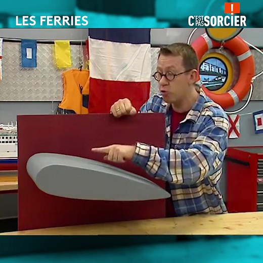 Comment les ferries font-ils pour flotter ? Jamy Gourmaud vous livre tous les secrets de leur conception | C'est pas sorcier