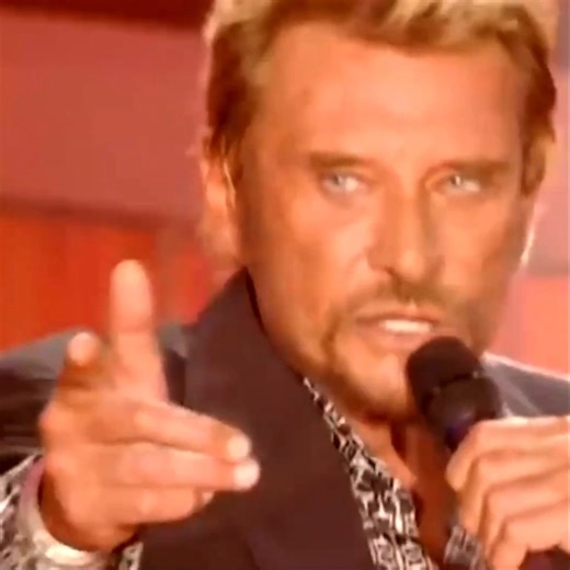 🇫🇷 Johnny Hallyday - Requiem pour un fou (Live 2005) | Ma musique française