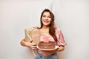 150   Mesaje și urări de transmis la 18 ani (majorat)