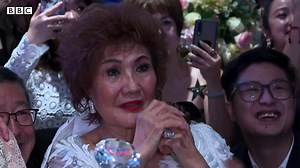 ミシェル・ヨーさんの主演女優賞受賞、母親はマレーシアで見守る　米アカデミー賞 - BBCニュース