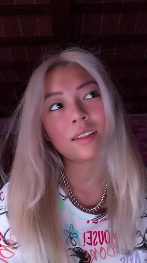 Exploring Indoor Fashion Trends with Colorful Graphics