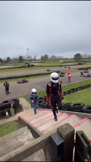 How about this for an absolutely fabulous feeling! 😁🙌 Congratulations 🎉 goes to Cadie Cox and her lovely supporters spotted celebrating their very first race win 🥇 at our recent Winter Cup hire kart final! The team at Bayford Meadows enjoy nothing more than moments like these for all involved. We take great pride in nurturing all round enthusiasm and up and coming karting talent; offering our drivers regular coaching support and exclusive monthly competitive hire kart races for: 🏎️Junior (9