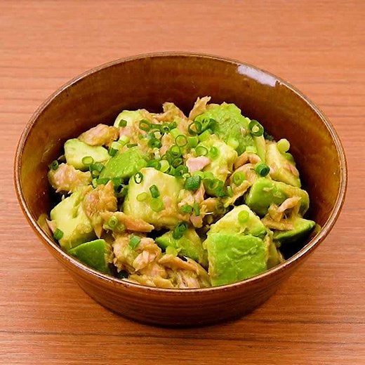 ごま油の風味がクセになる！ アボカドとツナのやみつきサラダのレシピ動画・作り方 | デリッシュキッチン