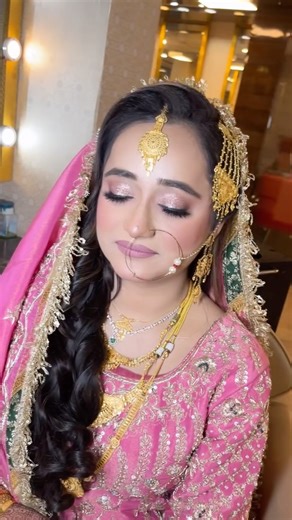 RUBY MAKEOVERS on Instagram: "Uff this beauty 💕🌸 @ruby_makeover"