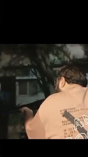 shooting 12 Gauge Pump Action Shotgun 2 bird shots 2 primer