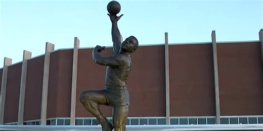 Self-guided walking tour shows hardships, accomplishments in Oxford