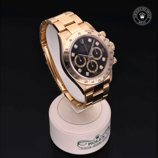 The Rolex Certified Pre-Owned programme offers the possibility to purchase second-hand watches that are certified as authentic by the brand, which are accompanied by a two-year international guarantee. This is an Oyster Perpetual Cosmograph Daytona from 1991, in 18ct yellow gold with a 40mm case, a black diamond set dial and an 18ct yellow gold oyster bracelet.⁠ ⁠ Find out more in our Banbury Showroom or on our website.⁠ #Rolex #OfficialRolexRetailer #RolexCertifiedPreOwned #Banbury | Michael Jo