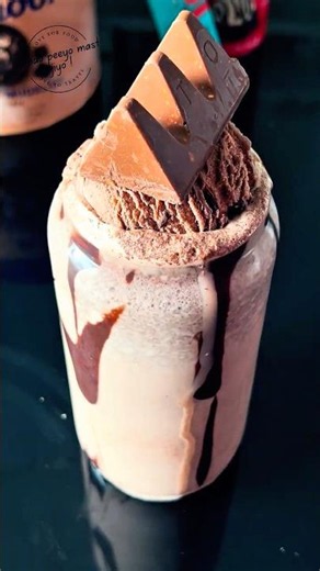 I Topped a Mudslide Milkshake with Toblerone 🍫🔥