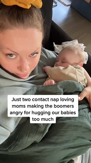 Just a bunch of snuggle bugs up in here #newmom #momlife #30somethingmom #contactnap