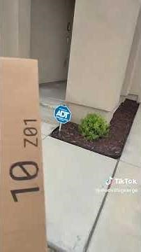 The fastest Amazon delivery driver in the world is back with another early finish.