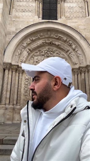 Spartak Harutyunyan / SPOI HET on Instagram: "Կիլիկյան Հայաստանի վերջին թագավոր Լևոն 5-րդի գերեզմանը Փարիզում ։ Տեսանյութը հատուկ թուրքերի , ադրբեջանցիների և ռուսների համար #cilicia #armenia #levon5 #spoihet #սպոիհետ"