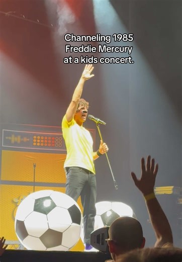 Freddie Mercury Tribute at Kids Concert by Andy Day