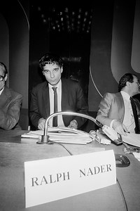 Ralph Nader Pleads With NHTSA to Kill Tesla's Misleading 'Full-Self-Driving' Mode