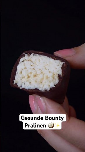 Make your own healthy Bounty Bites 🥥 Coconut pralines without sugar & without baking #mrsflury