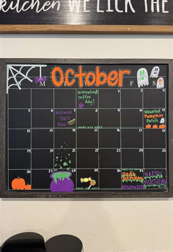 DIY Chalkboard October Calendar Ideas