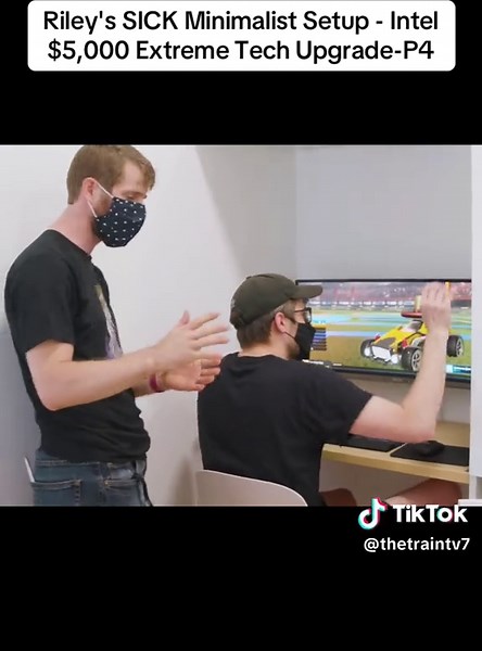 Riley's SICK Minimalist Setup - Intel $5,000 Extreme Tech Upgrade-P4