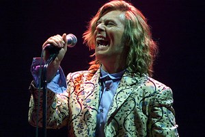 Live: Glastonbury Festival | June 2000 | The Bowie Bible