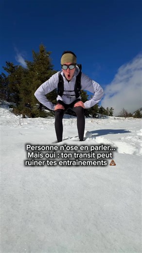 Un entraînement peut être parfait… et quand même finir en galère à cause du transit. Oui, ça arrive plus souvent qu’on ne le croit 😅 En trail (et surtout sur les sorties longues), le système digestif est très sollicité. Si tu ne fais pas attention, voilà ce qui peut ruiner ta séance 👇 - ventre lourd / ballonnements - envies pressantes - crampes abdominales - points de côté Et les points de côté, parlons-en. 👉 Manger puis partir courir trop vite, surtout quand les aliments sont un peu durs à d