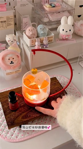 My art-student friend is way too good at giving gifts 🌙✨