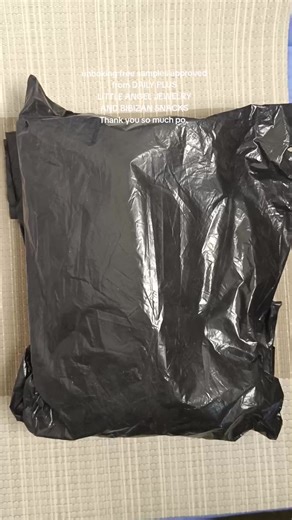 Unboxing Approved Free Samples from DAILY PLUS