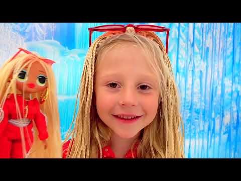 Nastya s'habille comme une poupée