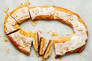 Danish Kringle Is The Way-Easier Alternative To Achieving Almond Croissant Flavor At Home