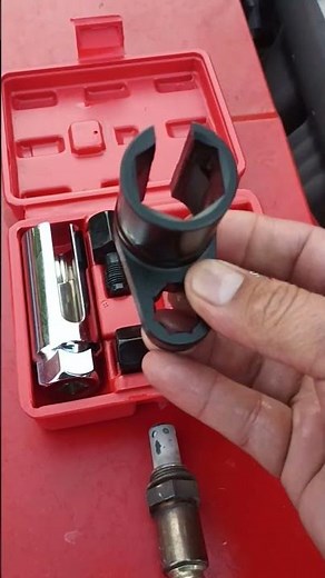 HOW DO YOU CHANGE THE OXYGEN SENSOR? #cars #tools #o2sensor #replacements #parati #youtubeshopping