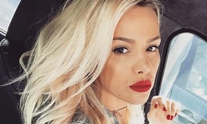 Afërdita Dreshaj prezanton një nga ambientet e shtëpisë së saj luksoze