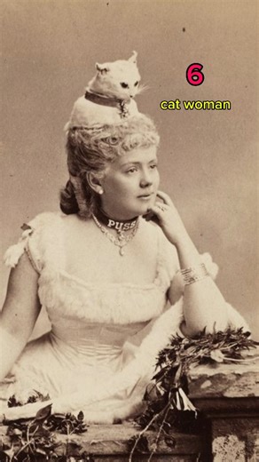 When you don’t have time to make your own costume, you borrow inspiration from history itself 🕰️ These Victorian and early-era photographs are hauntingly beautiful — perfect Halloween inspiration from the real past And you? What era (or creature) are you channeling this year? 🎃 #historicalphotos #victorianfashion #halloween2025 #vintagevibes #costumeinspiration | duchess.milianda