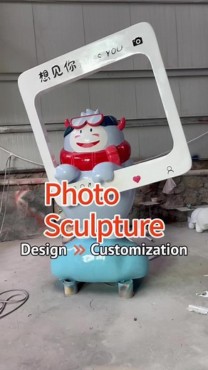 This is a sculpture made of fiberglass material for photo taking and clocking in. After the overall assembly is completed, it is polished and then painted. Placing it in a shopping mall can attract tourists to interact #redangesculpturefactory #wiltzsculpturefactory #clervauxsculpturefactory #sculpture #frpsculpture