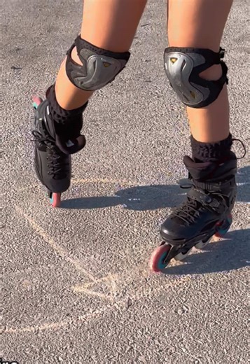 C-step Dance Tutorial #skating #dancer #rollerdance #rollerblading #rollerskating #tutorial #inlineskating #beginner #cstep