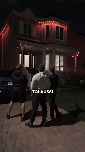  1200 animations ⚾️  Blanc très chaud  Créer vos propres effets  Spotlights 烙 Intelligent ️ Intégration architecturale ⏳ + de 22 ans de vie   LED RGBW 2700K – dernière technologie, certifié au Québec ⭐⭐⭐⭐⭐ 5 étoiles 里 TOUT-EN-1 | Vision Bleu | Facebook