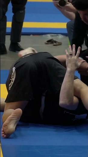 Triangle Choke Sleeper by Chris Creamer #bjj #trianglechoke #sleeperhold
