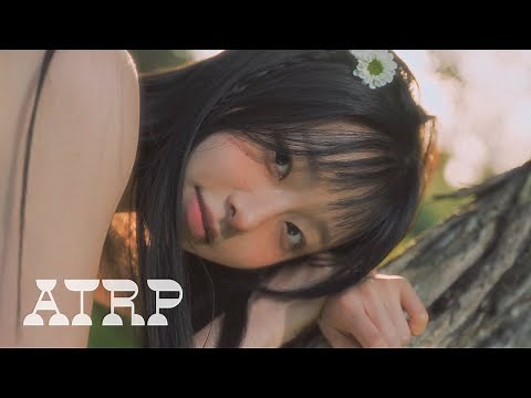 CHUU 츄 'Honeybee' MV