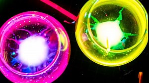 10 Magic and Cool Science Experiments you can do at home with kids! Amazing experiments!