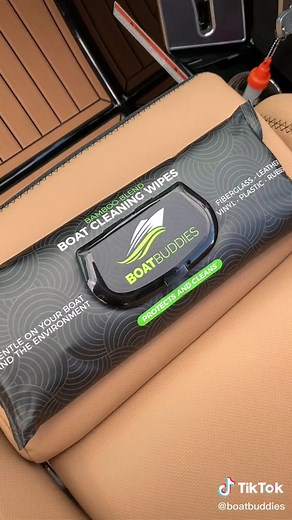 Exploring the Stunning Chris Craft Corsair 27