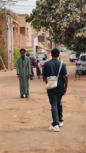 ZINPO🖤☻️ (@zimpo.oficie)’s videos with Yeshua Dance Challenge by Demzy Baye - Demzy BaYe