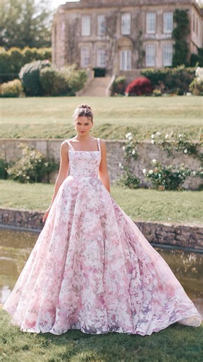 2.2K views · 4.6K reactions | Wedding dresses with COLOR?! Yes....