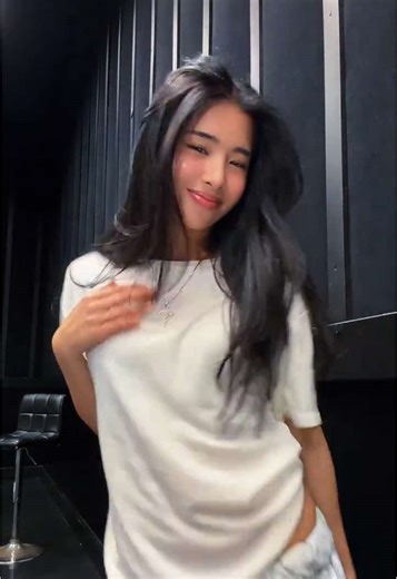 just like the summer #KATSEYE #KATSEYE_Sophia dc: @Bizzy | sophia laforteza