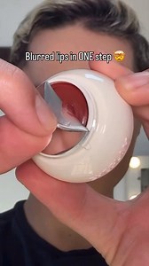Blurred lips in ONE step🤯 using @sheglam_official Bounce putty pocket lip pot #makeup #makeuphacks #lips #lipstick #lipcare | Natan
