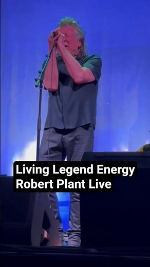 Led Zeppelin’s Robert Plant Delivering Pure Magic On Stage! ? #shorts #robertplant #ledzeppelin