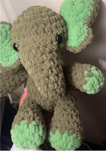 Making a Cute Elephant with Crochet Techniques