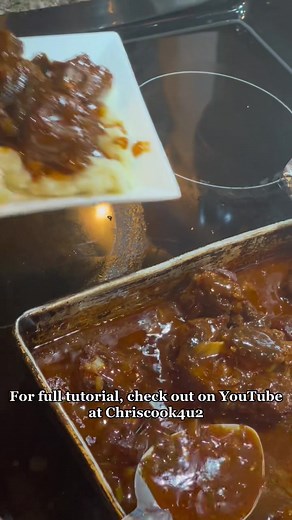 Delicious Oxtails and Red Gravy Recipe