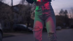 Girl Dancing Led Lights Nightime: vídeo stock (100% livre de direitos) 1070248012 | Shutterstock